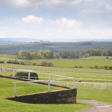 The Racecourse Lodge Hexham Exterior photo